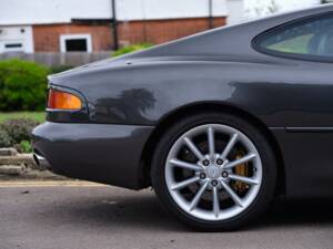 Bild 29/42 von Aston Martin DB 7 Vantage (2001)