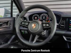 Obraz 7/33 pojazdu Porsche Cayenne E-Hybrid (1900)