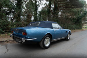 Imagen 6/19 de Aston Martin V8 Volante (1978)