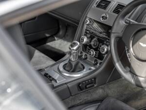 Image 30/77 of Aston Martin DBS (2009)