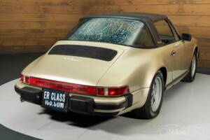 Image 11/19 of Porsche 911 SC 3.0 (1983)