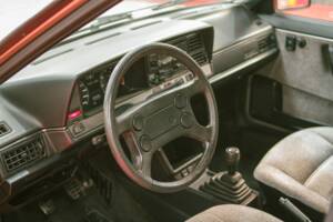 Afbeelding 28/37 van Volkswagen Passat 2.0 (1987)
