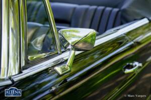 Image 14/52 of Mercedes-Benz 220 SE b (1963)