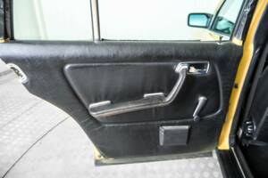 Bild 36/50 von Mercedes-Benz 300 TD Turbodiesel (1981)