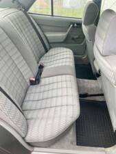 Bild 11/12 von Mercedes-Benz 190 D 2.5 (1990)