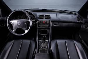 Immagine 10/38 di Mercedes-Benz CLK 55 AMG (2000)