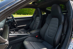 Image 29/33 of Porsche 911 Turbo S (2023)