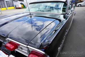 Image 29/77 of Ford Fairlane 500 Club Victoria (1958)