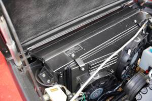 Image 25/50 of Jensen Interceptor MK III (1976)