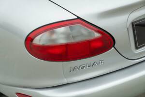 Imagen 15/50 de Jaguar XK8 4.0 (2000)