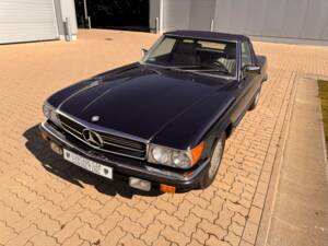 Afbeelding 36/59 van Mercedes-Benz 560 SL (1986)