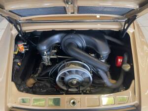 Image 19/19 of Porsche 911 2.0 (1966)