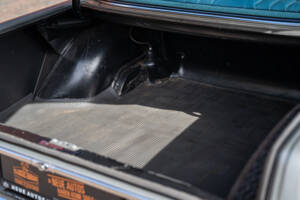 Image 20/40 of Mercedes-Benz 250 CE (1970)