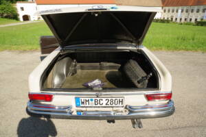 Afbeelding 28/73 van Mercedes-Benz 280 SE (1969)