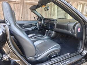 Bild 10/26 von Porsche 911 Carrera (2000)