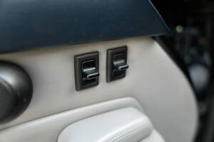 Bild 37/50 von Porsche 911 Turbo (1995)