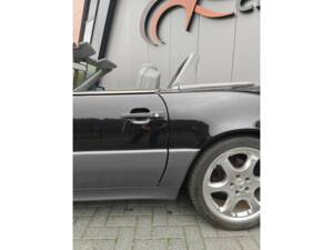 Image 21/50 de Mercedes-Benz 500 SL (1991)