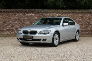 Obraz 10/50 pojazdu BMW 750i (2007)