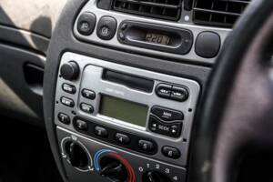 Image 24/27 of Ford Fiesta 1.25i (2000)