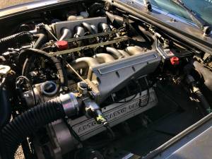 Bild 28/34 von Aston Martin V8 Vantage (1987)