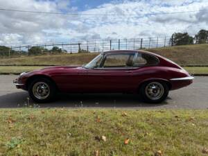 Bild 6/21 von Jaguar E-Type V12 (2+2) (1971)