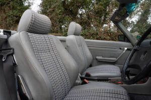 Image 9/27 de Mercedes-Benz 300 SL (1987)