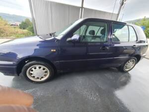 Bild 4/5 von Volkswagen Golf III 1.6 (1997)