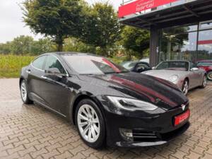 Bild 6/18 von Tesla Model S 100D (2018)