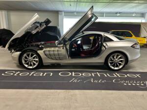 Image 24/34 of Mercedes-Benz SLR McLaren (2006)