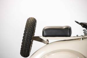 Bild 27/50 von Piaggio Vespa 150 "Struzzo" VL (1955)