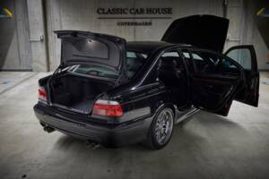 Image 19/99 of BMW M5 (2000)