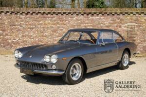 Imagen 12/50 de Ferrari 330 GT 2+2 (1965)