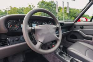 Immagine 25/37 di Porsche 911 Carrera (1995)