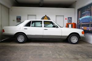 Imagen 33/35 de Mercedes-Benz 500 SEL (1984)
