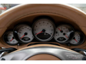 Image 21/28 de Porsche 911 Carrera S (2010)