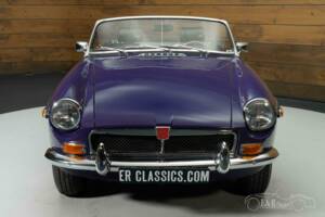 Afbeelding 5/19 van MG MGB (1974)