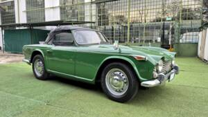 Image 54/66 of Triumph TR 4A IRS (1966)