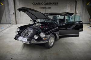 Image 29/97 of Citroën DS 20 Chapron (1972)