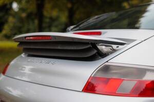 Bild 9/26 von Porsche 911 Carrera 4 (1999)