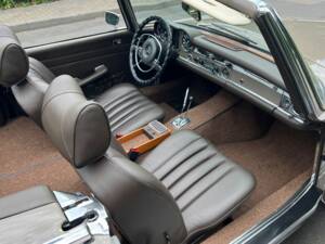 Image 37/99 de Mercedes-Benz 280 SL (1971)