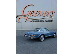 Image 7/50 de Mercedes-Benz 280 SL (1970)