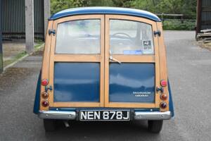 Image 14/37 of Morris Minor 1000 Traveller (1971)