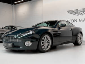 Image 5/43 of Aston Martin V12 Vanquish (2003)