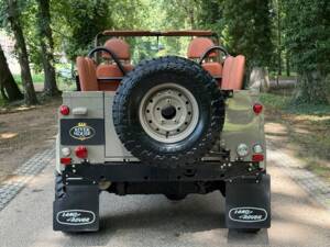 Bild 8/44 von Land Rover Defender 90 Td5 (1999)