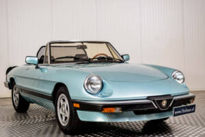 Bild 10/48 von Alfa Romeo 2.0 Spider (1983)