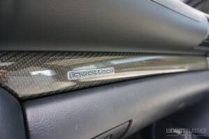 Image 39/52 of Audi RS4 Avant (2001)