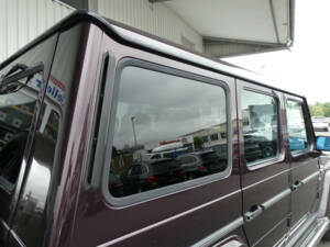 Image 21/29 de Mercedes-Benz G 500 (LWB) (1999)
