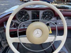 Bild 36/97 von Mercedes-Benz 280 SL (1969)