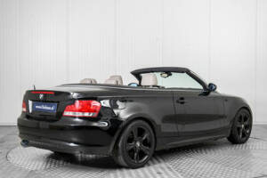 Image 2/50 of BMW 125i (2008)