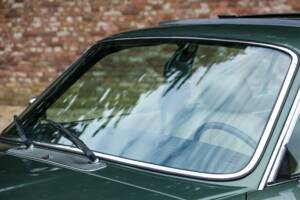 Image 35/50 of Jaguar XJ 6 4.2 (1985)